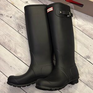 Women’s Hunter Original Tall Black Boot size 9